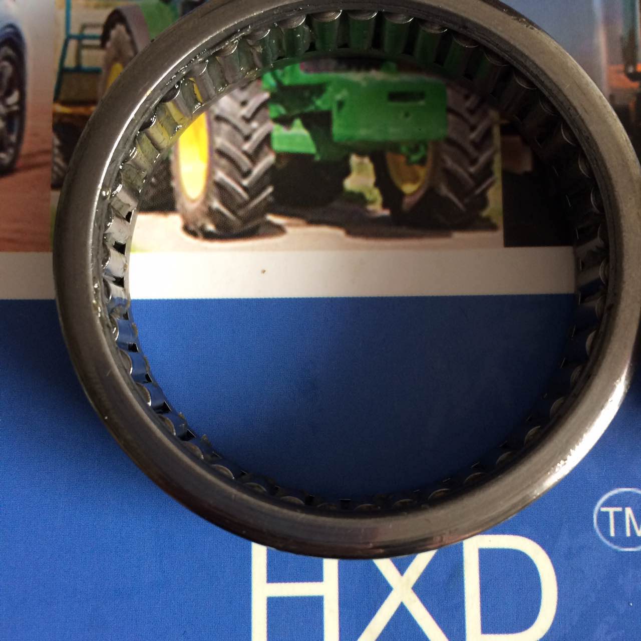 F12748